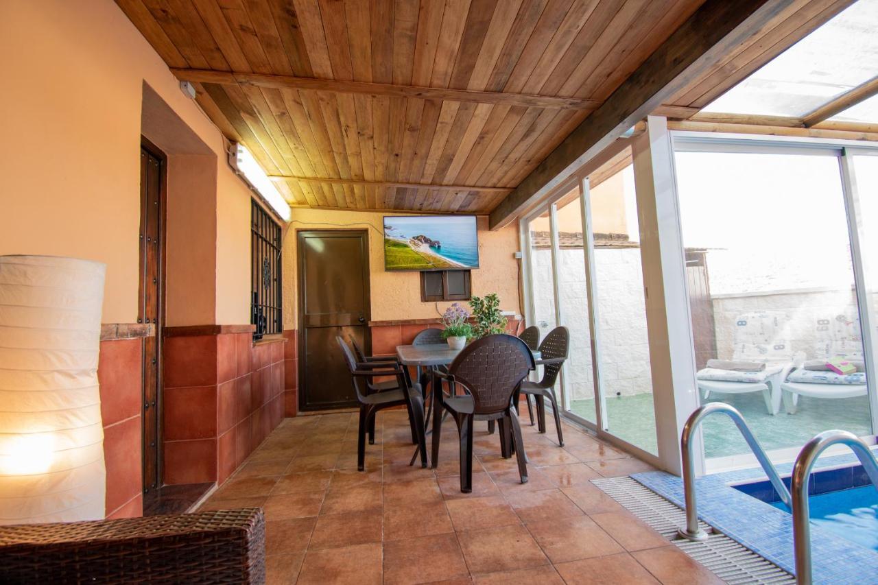 Villa Elisabeth Con Piscina Climatizada Chimenea Y Terraza Arriate Exterior foto