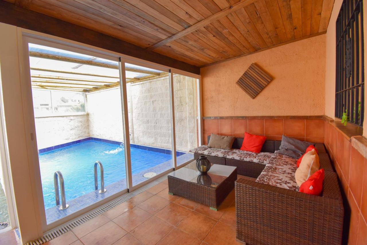 Villa Elisabeth Con Piscina Climatizada Chimenea Y Terraza Arriate Exterior foto